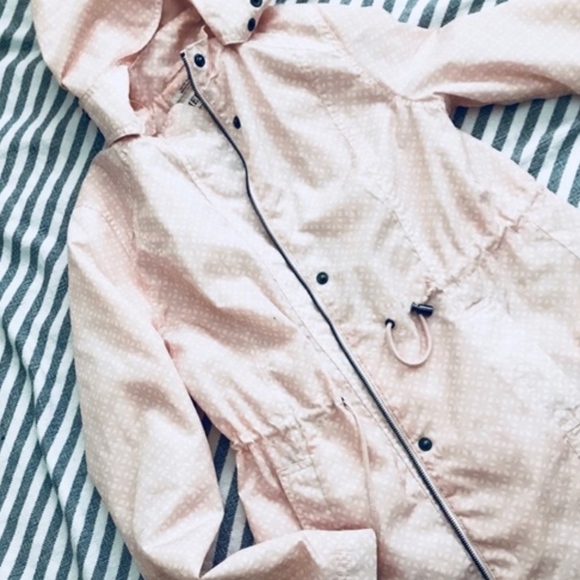 Jackets & Blazers - MERONA baby pink windbreaker/rain coat